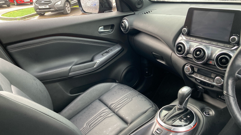 Nissan Juke 1.0 DiG-T 114 Tekna 5dr DCT Petrol Hatchback